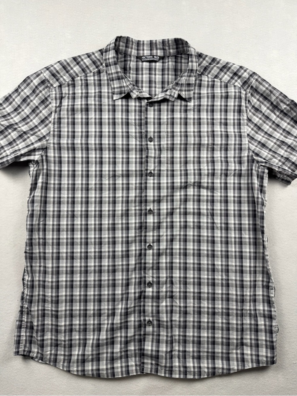 Arc'Teryx Brohm Men's XXL Button Down Shirt Short Sleeve Gray Plaid Gorpcore